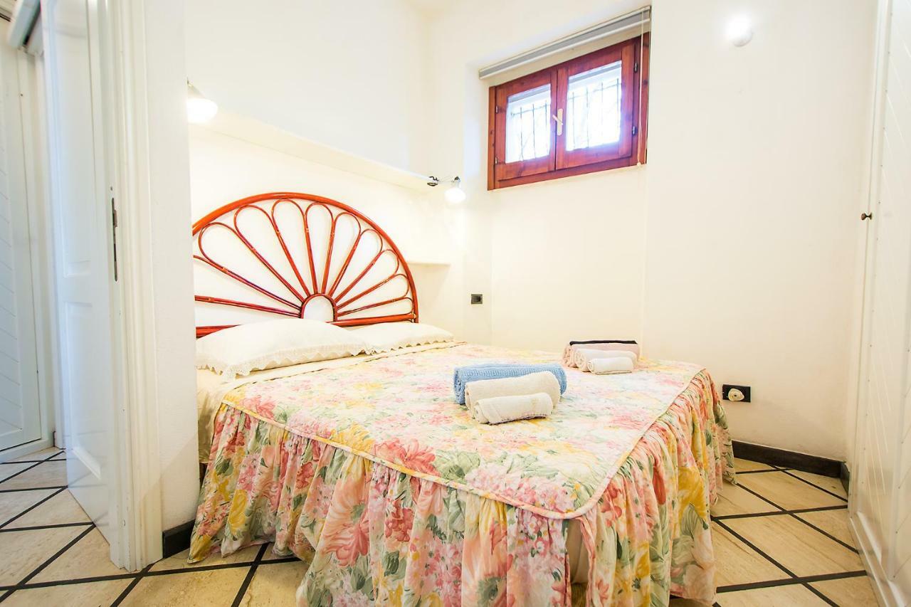 Casa Vacanze Rosa Maria Орозей Екстер'єр фото